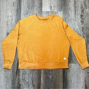 Vuori "Long Sleeve Halo Crew"